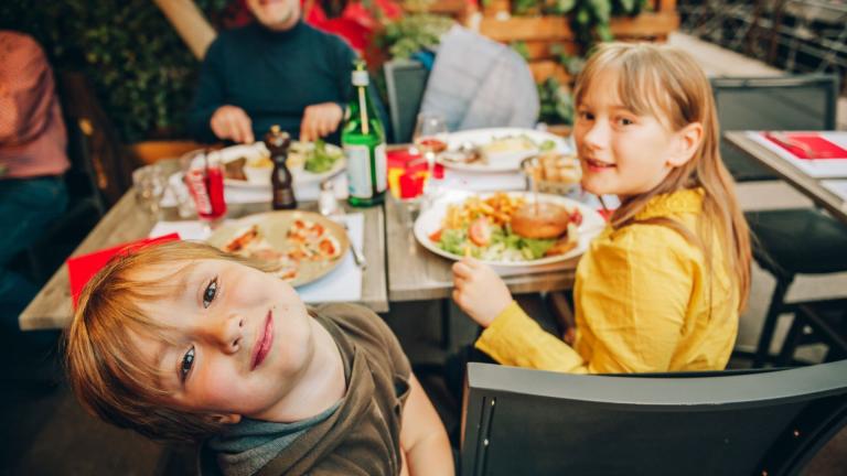 Kids dining
