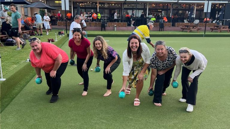 club hillsdale women bowling